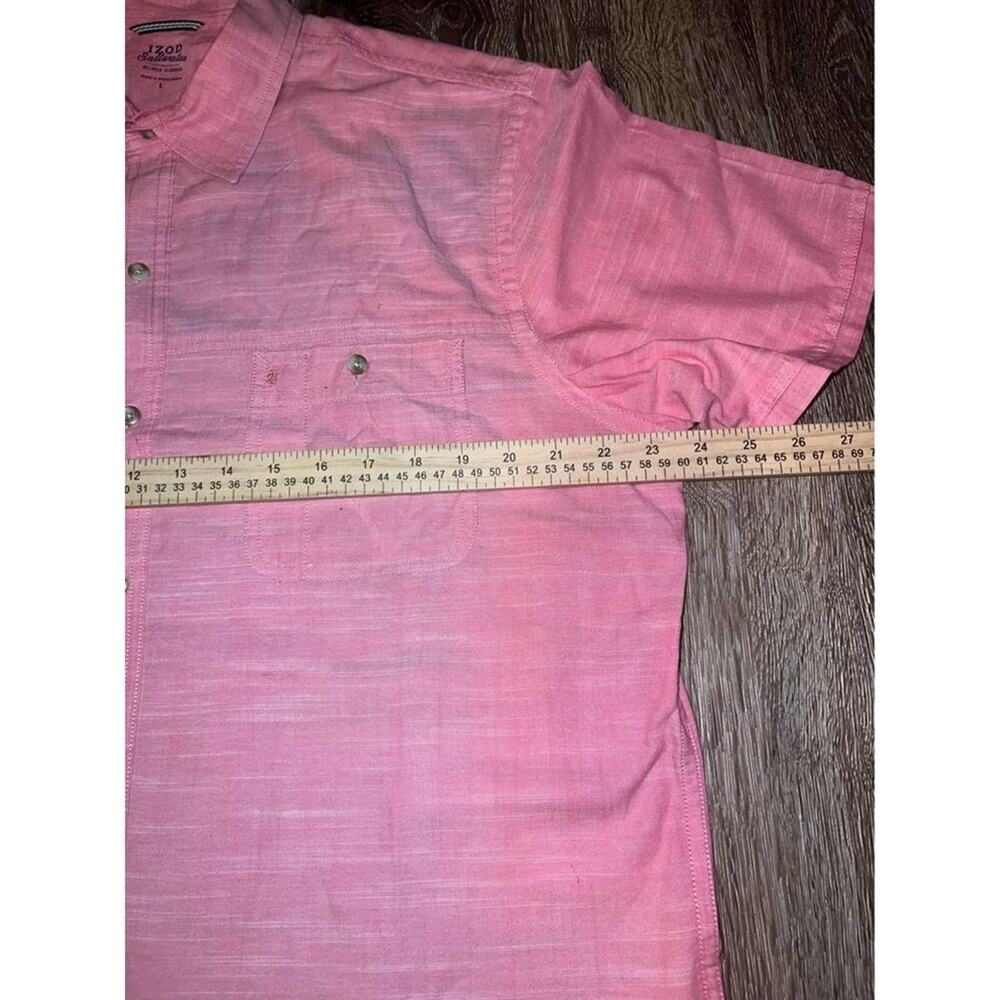 IZOD Saltwater Relaxed Classic Short Sleeve Bottom Down - Picture 3 of 4